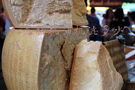 宝马4s店换机油机滤多少钱《宝马更换机油机滤多少钱》