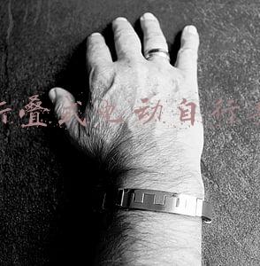 折叠式电动自行车