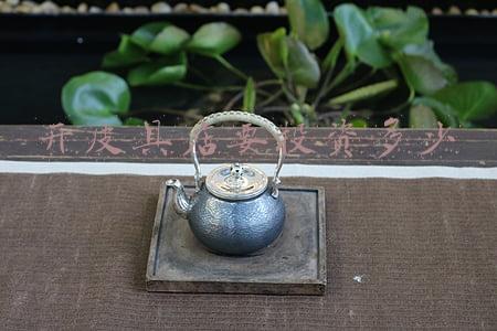 皮具生意好做吗：开手工皮具店后悔了