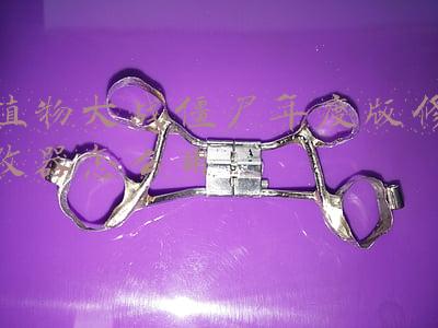 植物大战僵尸通用修改器手机版(植物大战僵尸竟然可以这么玩！秒通关，速破十万金币！)