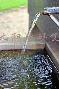 九阳紫砂煲汤锅使用方法视频(一条美学大赏榜单揭晓：这些爆款背后的人，个个都不简单)