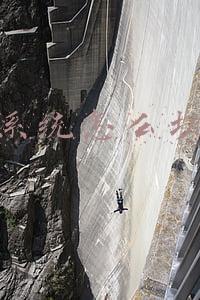 苹果电脑双系统怎么切换(苹果笔记本如何切换系统)