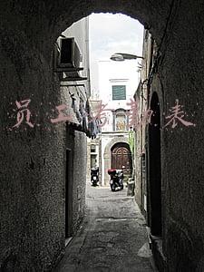 员工考勤表图片(能自动更新表头的员工考勤表免费下载)