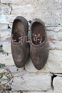 计算机的发展阶段通常是按计算机所采用的什么来划分的(美国三大云巨头高增长真相)