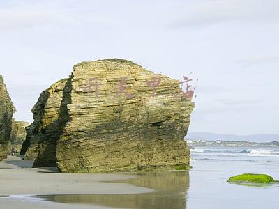 开美甲店一年能赚多少钱(90后美女开美甲店，利用“一张小票”，年入92万，套路很简单)