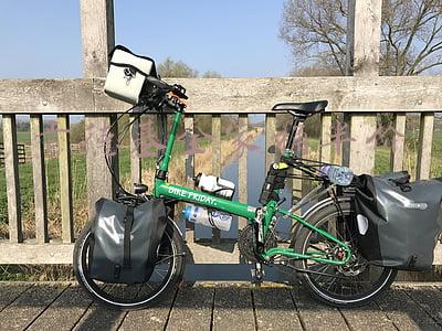 肯德基全家桶(肯德基「全家桶」又贵又少，为什么销量这么好？)