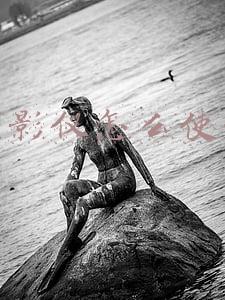 优可晟投影仪怎么使用(我买了个300元的山寨投影机，奉劝你千万别尝试)