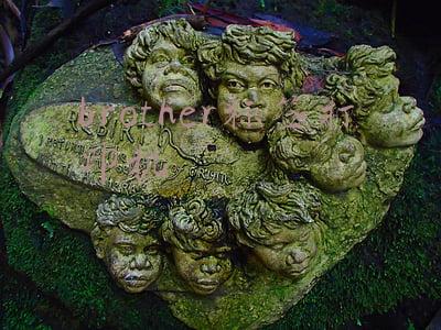 brother标签打印机官网(智能高效的标签机什么样？兄弟PT-P900这样定义)