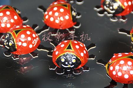 投影手机多少钱一部(能投影的手机！诺基亚6000首曝，骁龙8 Gen1加持)