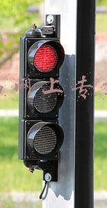 森马官网旗舰店电话号码(千元羽绒服生产成本仅75元？曾经的“心头好”衣恋怎么了？)