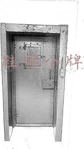 女生跑步鞋哪个牌子好(四大跑鞋之一的“她”，爆冷耐克拿下女子功能跑鞋第一品牌)