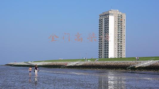 金门高粱酒(金门高粱酒：古法酿造？它的改变比内地白酒生猛)