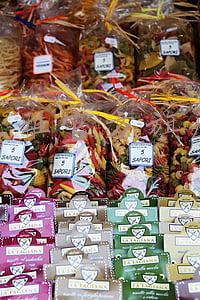 欧莱雅官方旗舰店和欧莱雅男士官方旗舰店(巴黎欧莱雅旗舰店登陆抖音电商平台，总成交额超2200万)