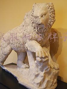 羽绒服什么牌子好