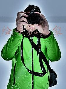 我二千多买的手机卖回给手机店能卖多少钱_新手机卖给手机店多少钱