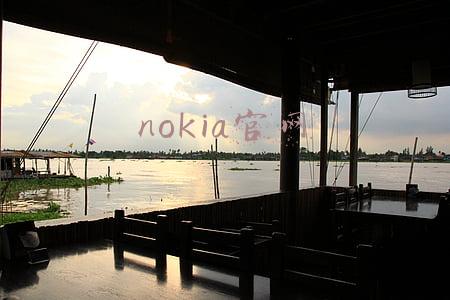 nokia官网软件下载(家长心动了？诺基亚发布学习平板：不能下游戏，国产芯片加持)