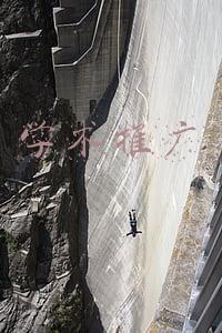 学术推广和医药代表的区别(重磅政策不断，医药代表难了)