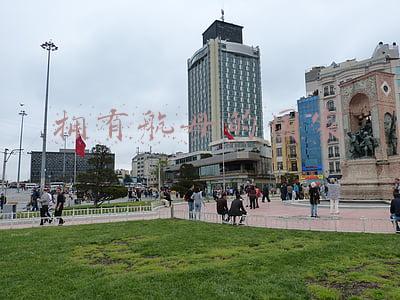 拥有航母的国家排名(国外博主眼里的海军强国，美国714万吨排第一，中国280万吨排第二)