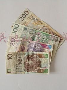 奥迪a6多少钱新车报价(30万买台16款的奥迪A6L，图啥？大哥：我就讨厌四缸机)