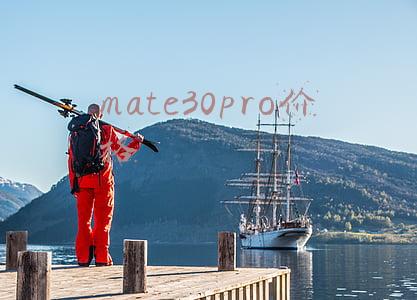 华为手机mate30pro价格(狠心花3299买了款华为Mate30 Pro，重度体验半天后：赚到了)