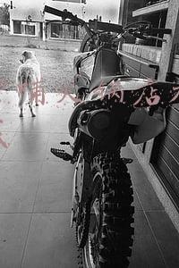 呷哺呷哺火锅店加盟条件-特别想请教呷哺火锅加盟需要什么条件什么的吗