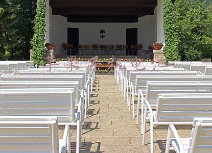 苹果手机电池容量(iPhone 13与12和11互相比较 电池续航有多大差异呢？)