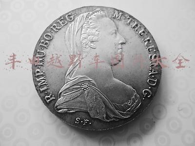丰田越野车图片大全大图 20万(高颜值丰田SUV，171匹马力+四驱，20万就能买，适合年轻人)