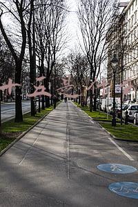 农历的七月十五是什么节日(今日中元节，这个传统节日的文化内涵你了解多少？带你领略古诗里的中元节)