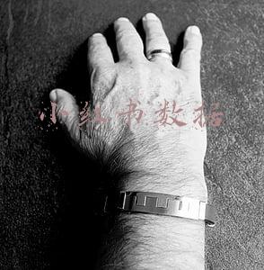小红书数据分析平台免费(5元就能代发一条笔记，起底小红书医美利益链)