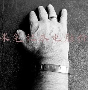 苹果笔记本电脑价格表最新款(14999元起！MacBook更新：刘海屏真丑！但M1 Max是真香)