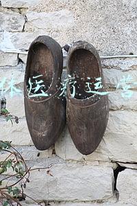医疗新媒体运营方案(新媒体在医学教育国际化中的 应用研究)