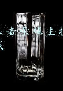 快手主播王者荣耀小龙(星光大赏盛典开启，卷卷现身红毯，观众看到镜头：有颜值偏靠才华)