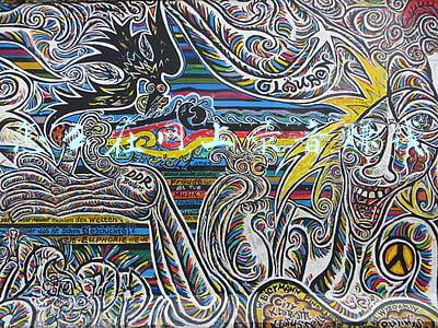 录音频赚钱靠谱吗(零基础学配音，光动动嘴皮子就能月入过万？小心“馅饼”变“陷阱”)