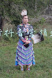 银行产品抖音宣传怎么拍(银行入局抖音，传统行业也能打赢线上营销战)