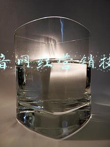 网红拍摄技巧(拍照觉得尴尬不自在？教你这3种摆拍技巧，学会轻松拍出网红大片)