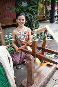 家具厂厂长工作计划与方案(这座湖州小镇有10座废弃粮仓，艺术家在里面做了什么？)