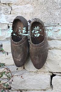 基层银行网点经营管理存在的问题与对策(再说银行分支机构“关停潮”：我们需要怎样的线下网点？)