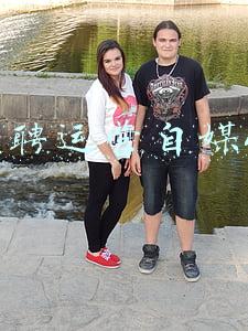 应聘运营自我介绍(运营岗位面试自我介绍一分钟，你该怎么说？)