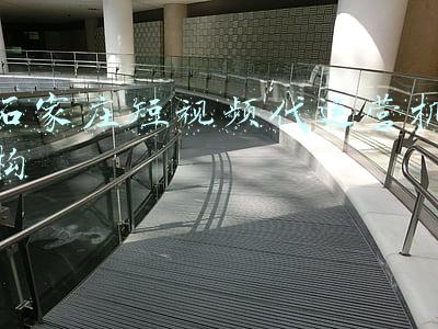 石家庄翻译机构(石家庄“00后”小伙儿翻译戒毒主题图书，并向石家庄市图书馆捐赠)