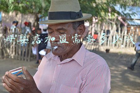 母婴店加盟费要多少钱(母婴店加盟店需要多少钱)