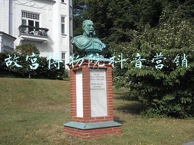网红故宫是如何打造的(工匠耗时3年，打造3.2米浓缩版立体故宫，这限量巨作刷新我的认知)