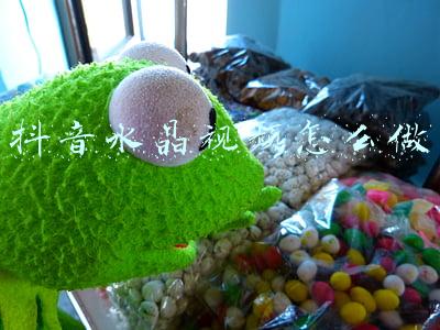 做水晶泥的方法视频(紧急曝光！“自制水晶泥”走红中小学校园，含毒性硼砂可致儿童中毒)