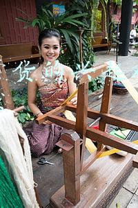 网络直播带货未来发展分析(2021年中国批发直播电商发展前景及趋势分析)