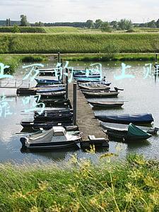 直播一个月能赚多少(“成功主要靠运气”，揭秘游戏主播真实生活：有主播每天直播6小时，月收入两千)