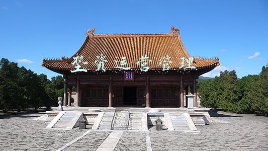 建筑垫资合同(千份合同模板，建设工程施工承包垫资协议书，收藏备用)