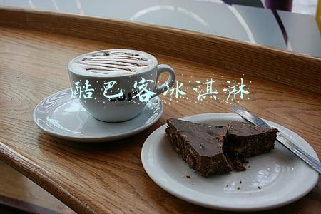 酷巴客冰淇淋怎(为了找真材实料的冰淇淋，我们扒了50款冰淇淋配料表)