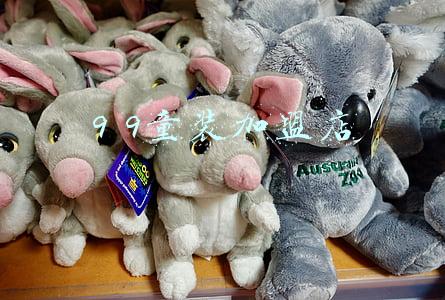 童装加盟的19.9(开童装店，是做童装加盟好还是去批发市场自己进货好？)