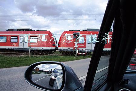 笔记本怎么投屏到投影仪(笔记本如何连接投影仪？MAC OS/Win10/7笔记本和投影仪连接方法)