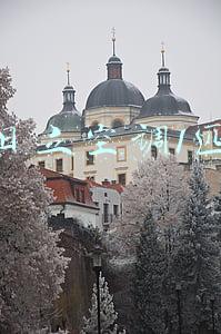 日立空调1匹等于多少kw(三月空调大战：提货价已上涨 服务竞争升级)