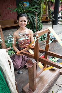 羊肚菌一斤多少钱及适合什么人吃(几百块一斤的新鲜羊肚菌，你为什么这么贵！真的值得吗？)